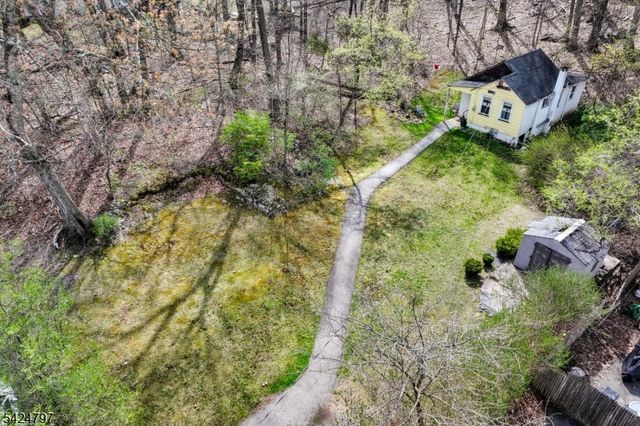 102 Greenwood Ave, Wanaque Boro, NJ 07420