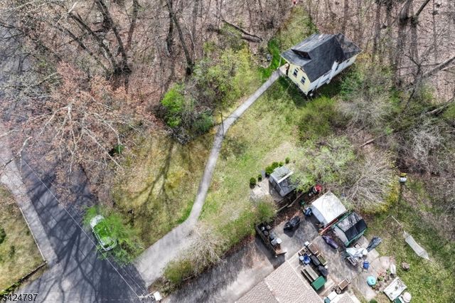 102 Greenwood Ave, Wanaque Boro, NJ 07420
