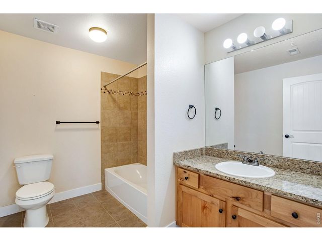 2445 Windrow Dr B-206, Fort Collins, CO 80525