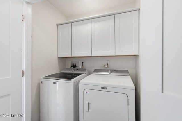 662 S Mordasini Place, Tucson, AZ 85701