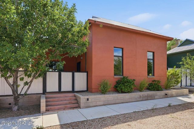 662 S Mordasini Place, Tucson, AZ 85701