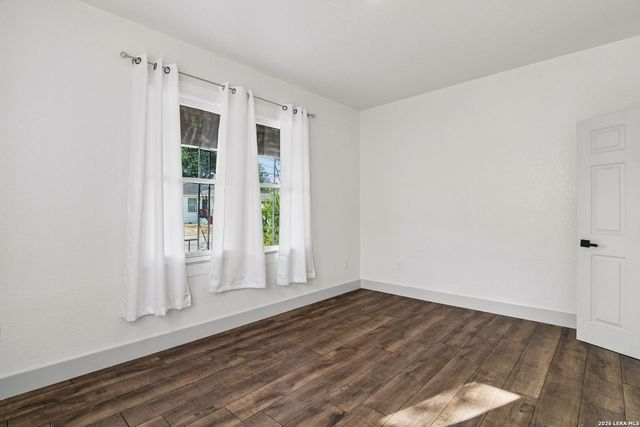 637 Canton, San Antonio, TX 78202