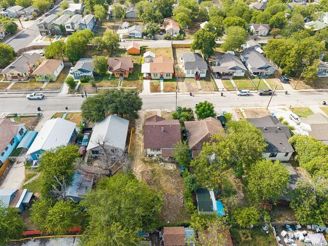 637 Canton, San Antonio, TX 78202
