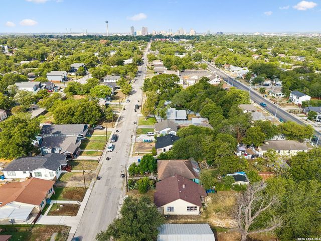 637 Canton, San Antonio, TX 78202