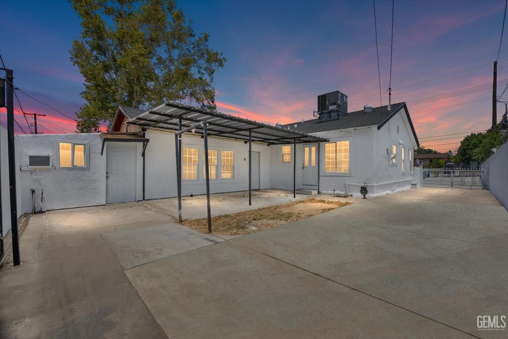 621 Columbus, Bakersfield, CA 93305