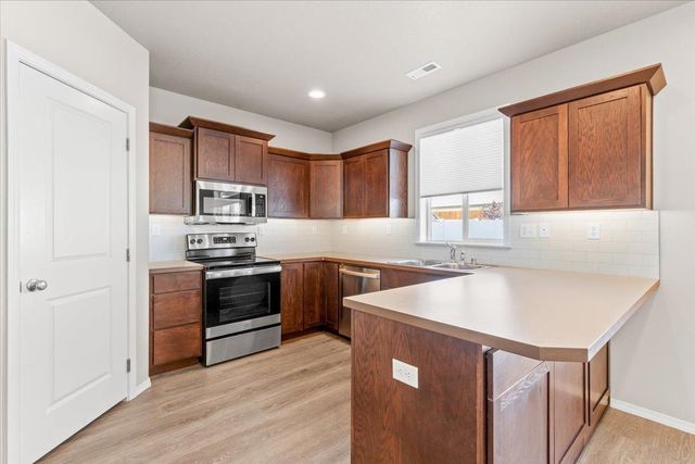 1809 C St, Deer Park, WA 99006