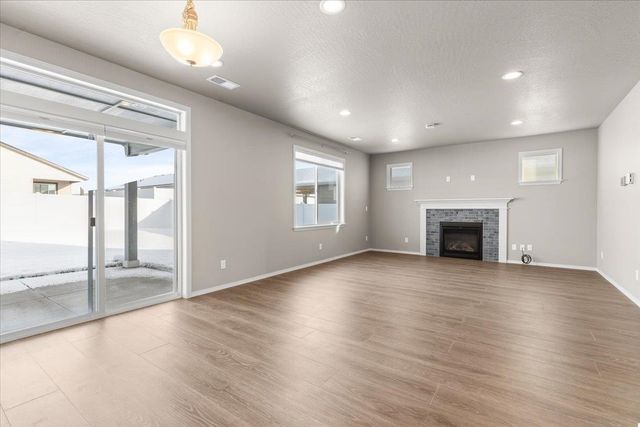 1809 C St, Deer Park, WA 99006