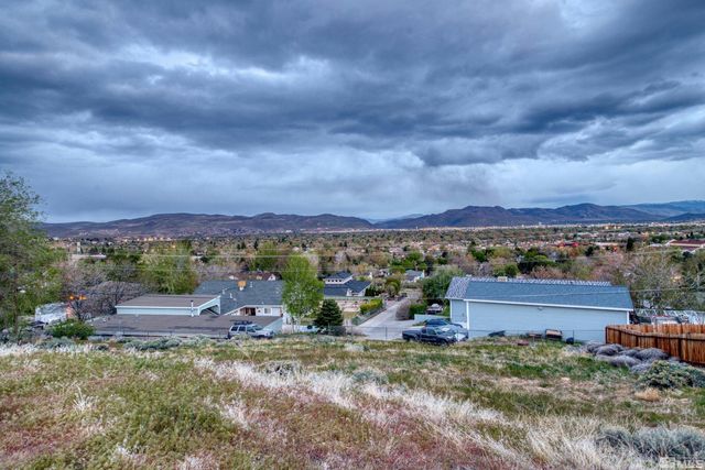 5530 High Rock Way, Sparks, NV 89431