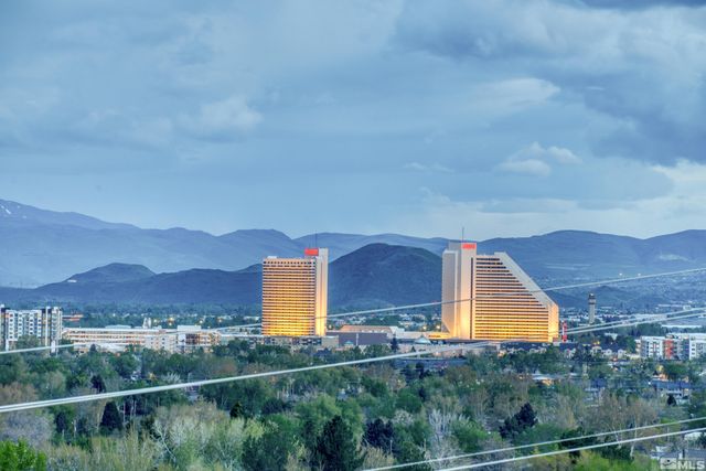 5530 High Rock Way, Sparks, NV 89431