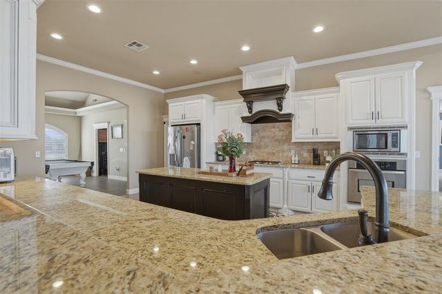 15701 Kyles Court, El Reno, OK 73036