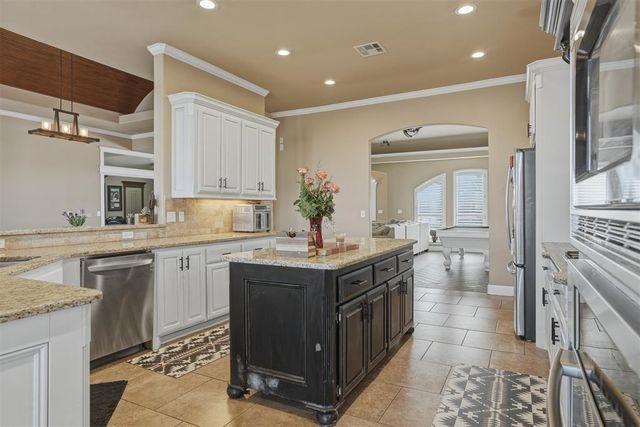 15701 Kyles Court, El Reno, OK 73036