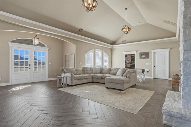 15701 Kyles Court, El Reno, OK 73036