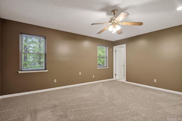 19801 Mallard Cove, Little Rock, AR 72210