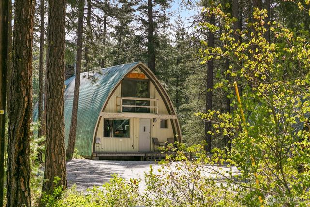 2514 Kinnikinnick Drive, Leavenworth, WA 98826