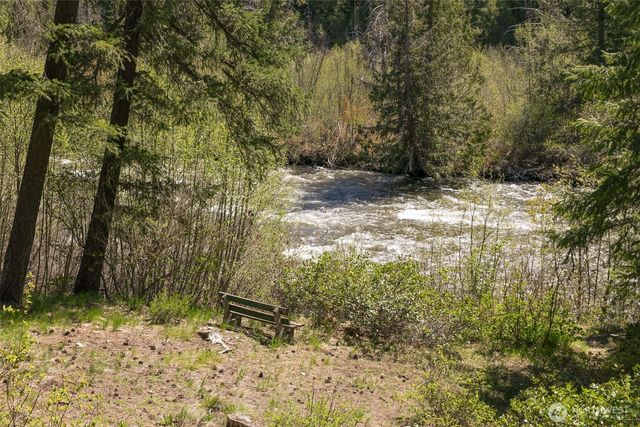 2514 Kinnikinnick Drive, Leavenworth, WA 98826