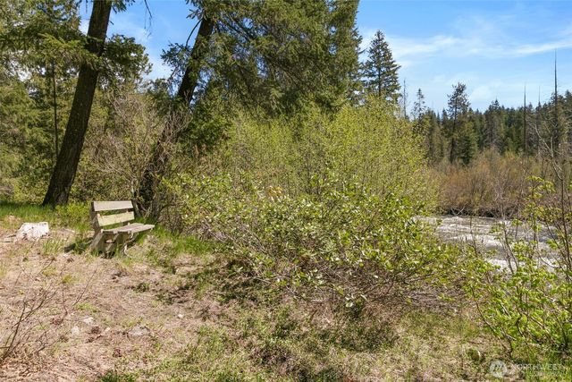 2514 Kinnikinnick Drive, Leavenworth, WA 98826