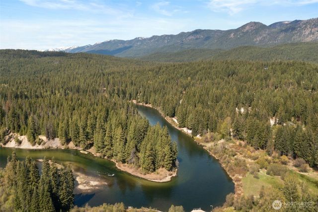 2514 Kinnikinnick Drive, Leavenworth, WA 98826