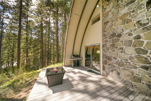 2514 Kinnikinnick Drive, Leavenworth, WA 98826