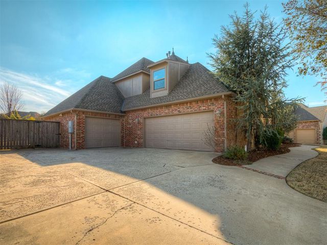 3632 Hunters Creek Road, Edmond, OK 73003