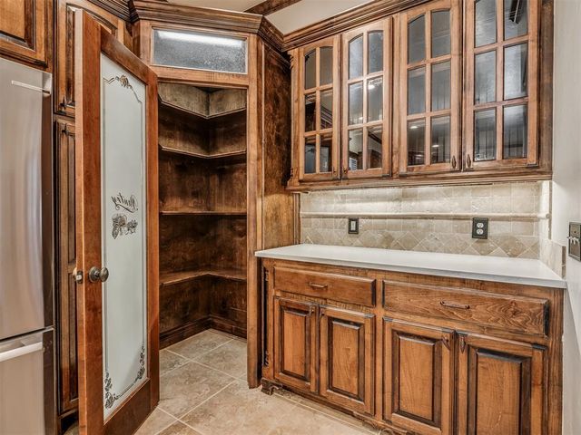 3632 Hunters Creek Road, Edmond, OK 73003