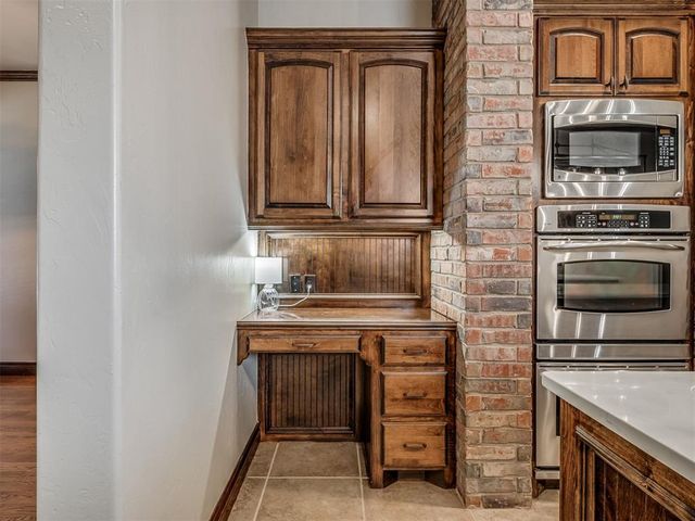 3632 Hunters Creek Road, Edmond, OK 73003