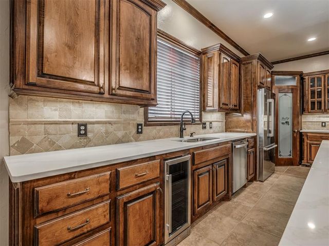 3632 Hunters Creek Road, Edmond, OK 73003