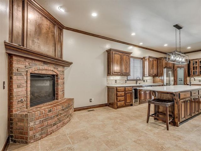 3632 Hunters Creek Road, Edmond, OK 73003