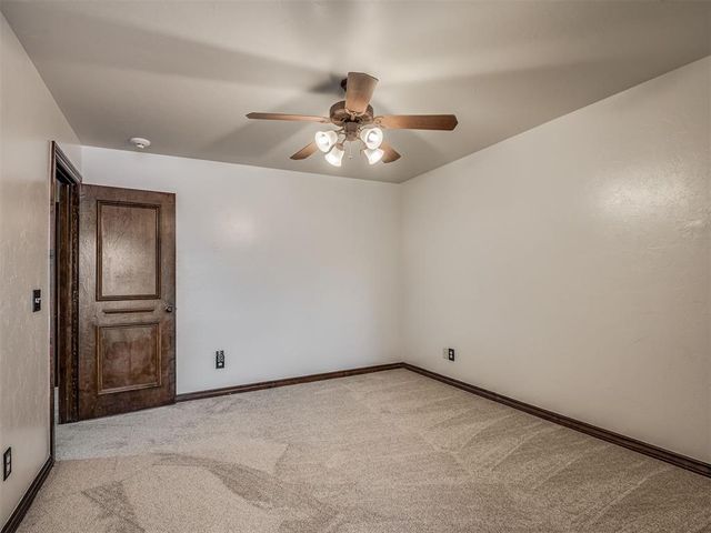 3632 Hunters Creek Road, Edmond, OK 73003