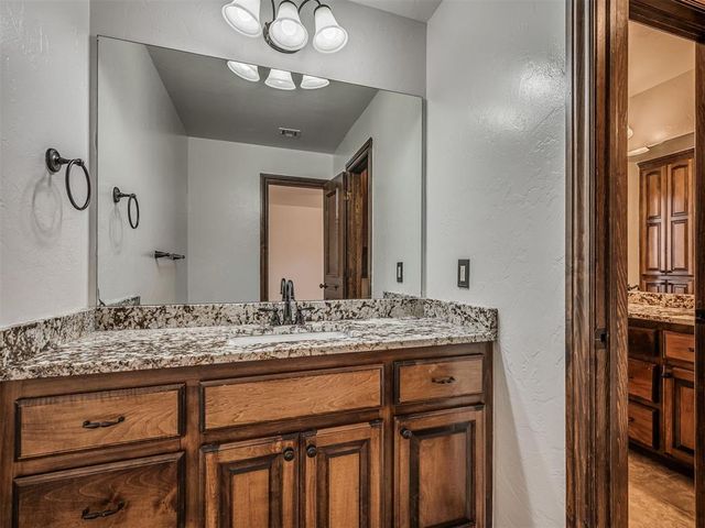 3632 Hunters Creek Road, Edmond, OK 73003