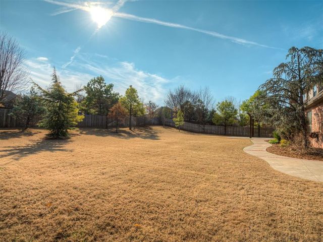 3632 Hunters Creek Road, Edmond, OK 73003
