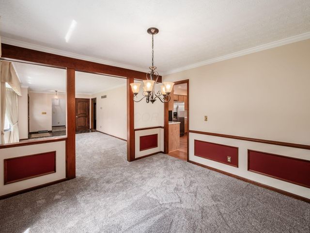 2434 Carriage Road, Powell, OH 43065