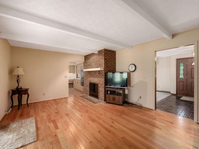 2434 Carriage Road, Powell, OH 43065