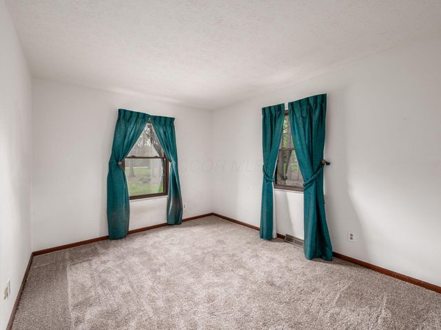 2434 Carriage Road, Powell, OH 43065