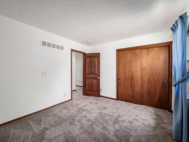 2434 Carriage Road, Powell, OH 43065