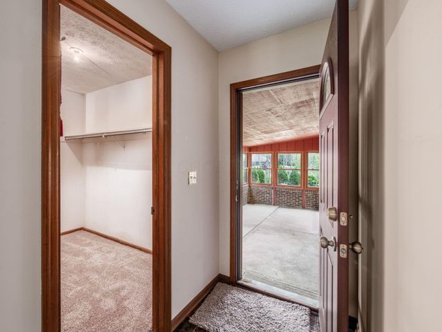 2434 Carriage Road, Powell, OH 43065