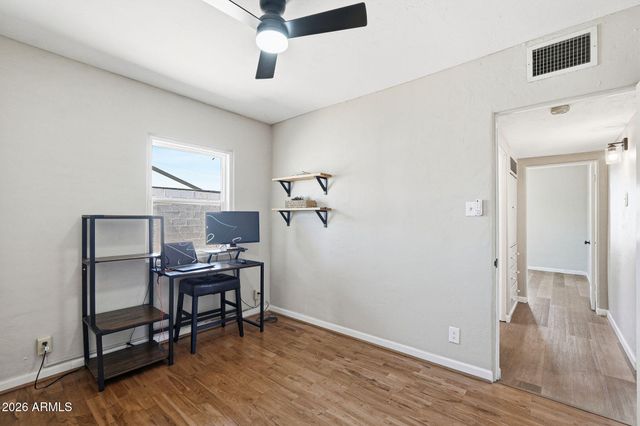 1721 W WELDON Avenue, Phoenix, AZ 85015