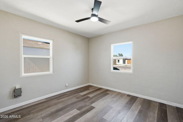 1721 W WELDON Avenue, Phoenix, AZ 85015