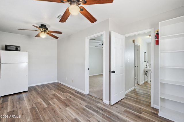 1721 W WELDON Avenue, Phoenix, AZ 85015