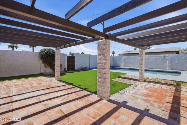 1721 W WELDON Avenue, Phoenix, AZ 85015