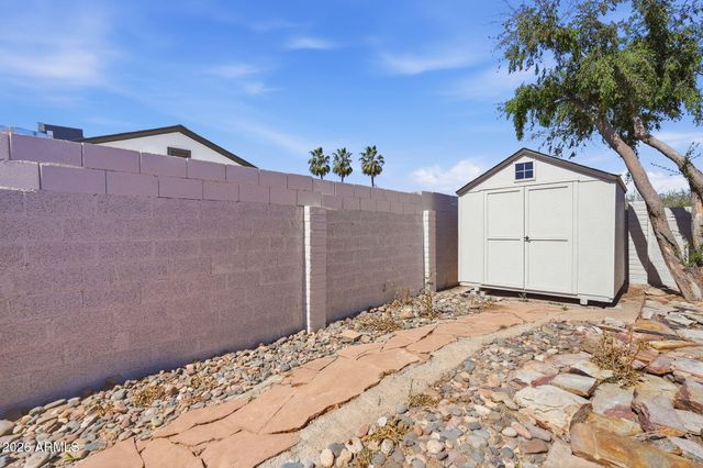 1721 W WELDON Avenue, Phoenix, AZ 85015