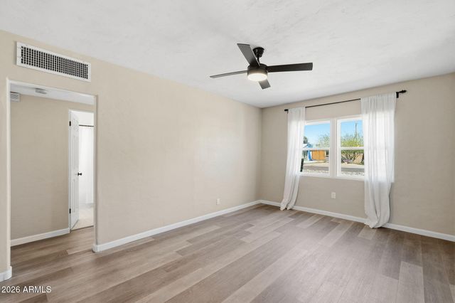 1721 W WELDON Avenue, Phoenix, AZ 85015