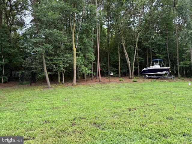 6500 PLEASANT DR, Laurel, DE 19956
