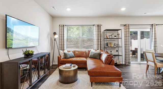 525 Wayforth Road NW B3TH, Concord, NC 28027