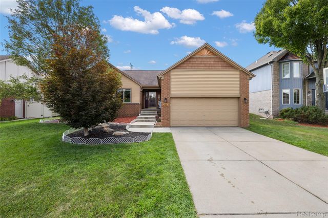 12862 Beechnut Drive, Sterling Heights, MI 48313