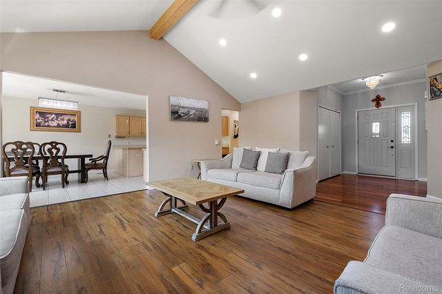 12862 Beechnut Drive, Sterling Heights, MI 48313