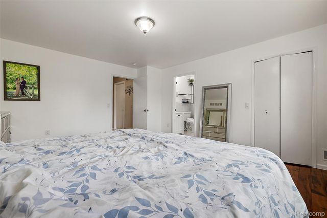 12862 Beechnut Drive, Sterling Heights, MI 48313