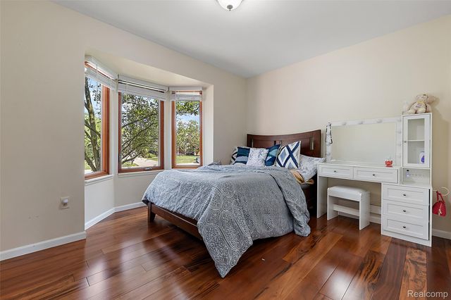 12862 Beechnut Drive, Sterling Heights, MI 48313