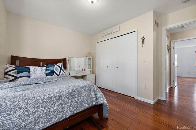 12862 Beechnut Drive, Sterling Heights, MI 48313