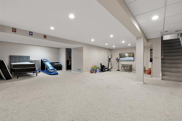 12862 Beechnut Drive, Sterling Heights, MI 48313