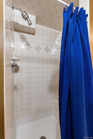 12862 Beechnut Drive, Sterling Heights, MI 48313